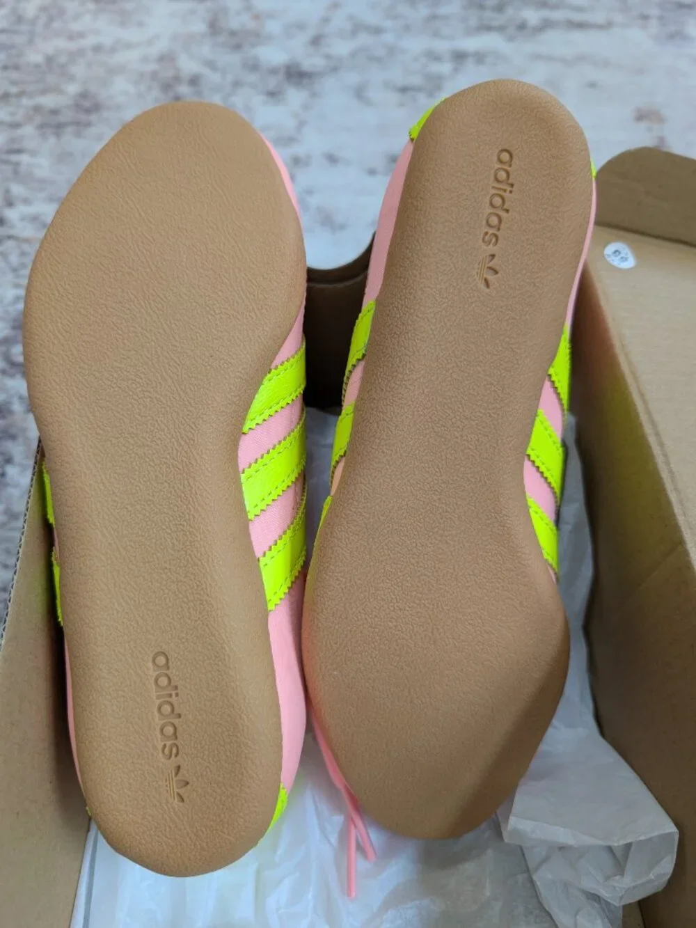 NEW Adidas Tokyo W Pink Neon Green Sneakers 5.5Y/6.5 Women’s NWT Box